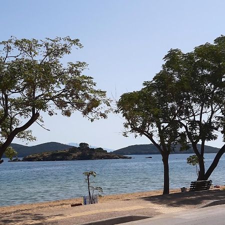 Thalassa Apartment Néa Péramos エクステリア 写真